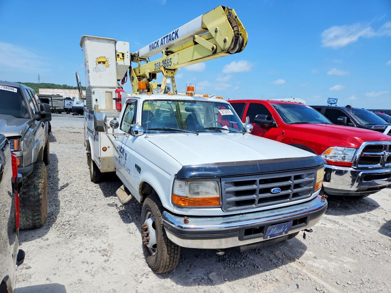 1997 Ford F Super Duty Bucket Truck - Фото 4