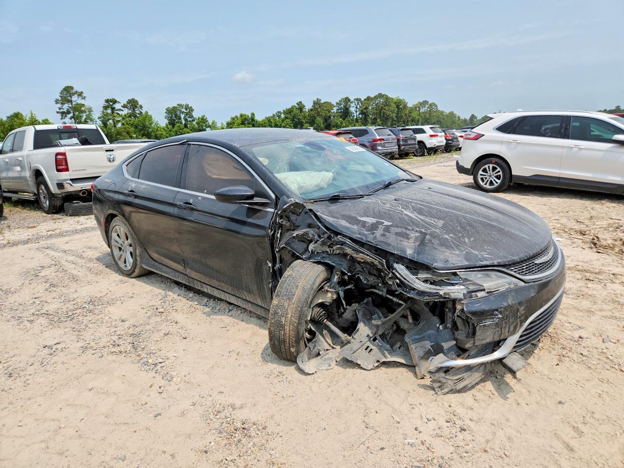 2015 Chrysler 200 Limited - Image 4