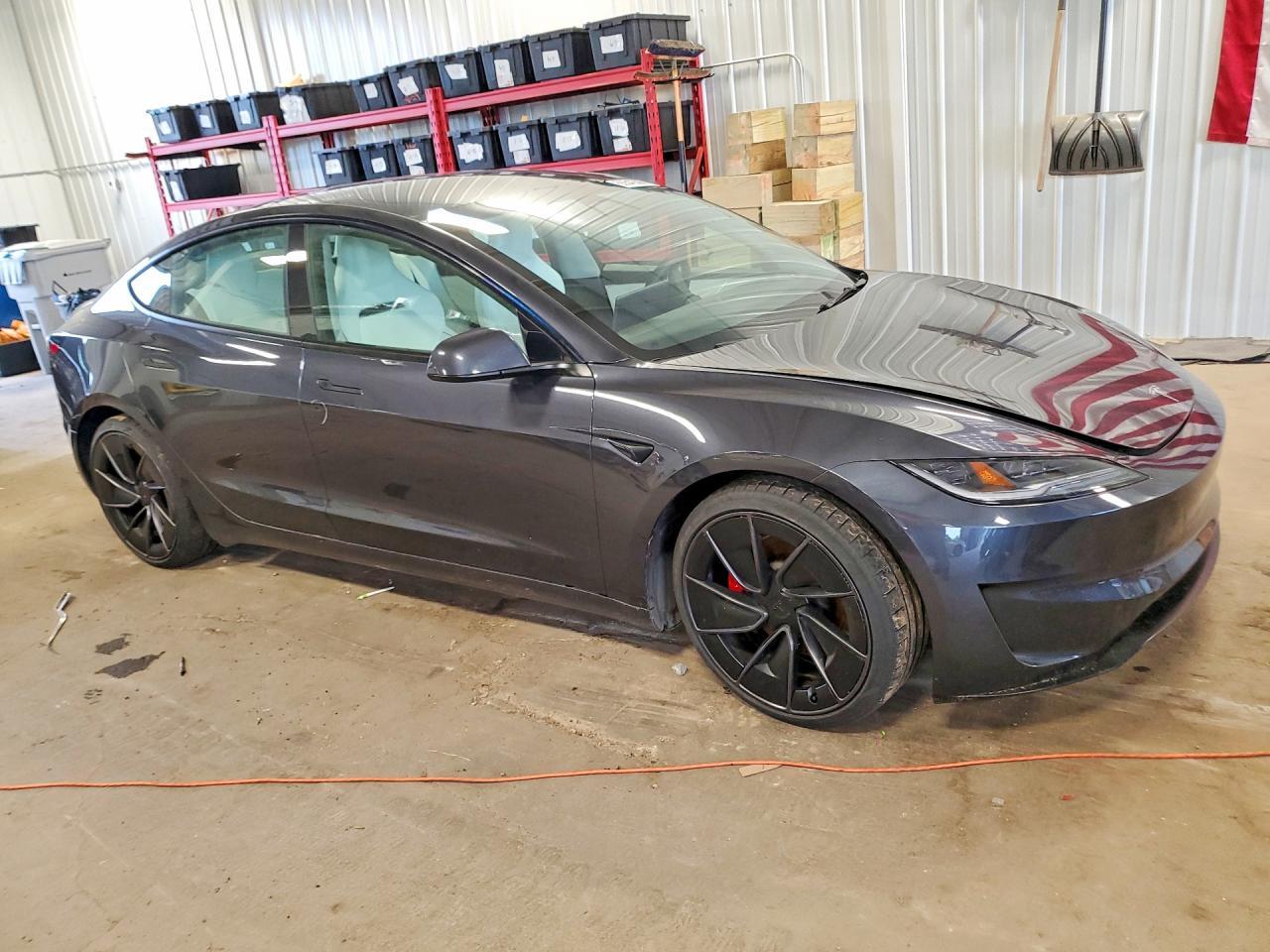 2024 Tesla Model 3 - Image 4