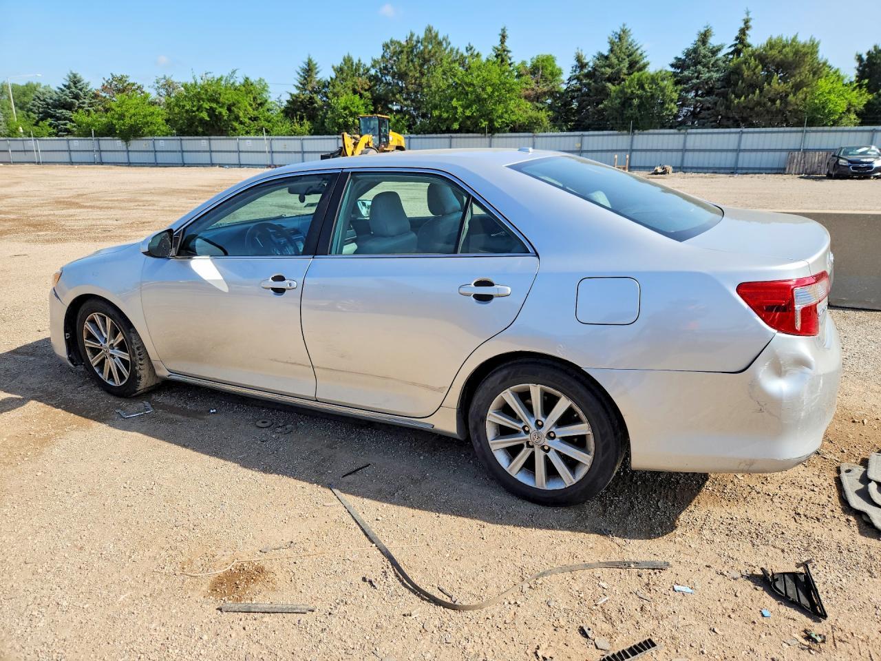 2012 Toyota Camry Xle - Фото 2