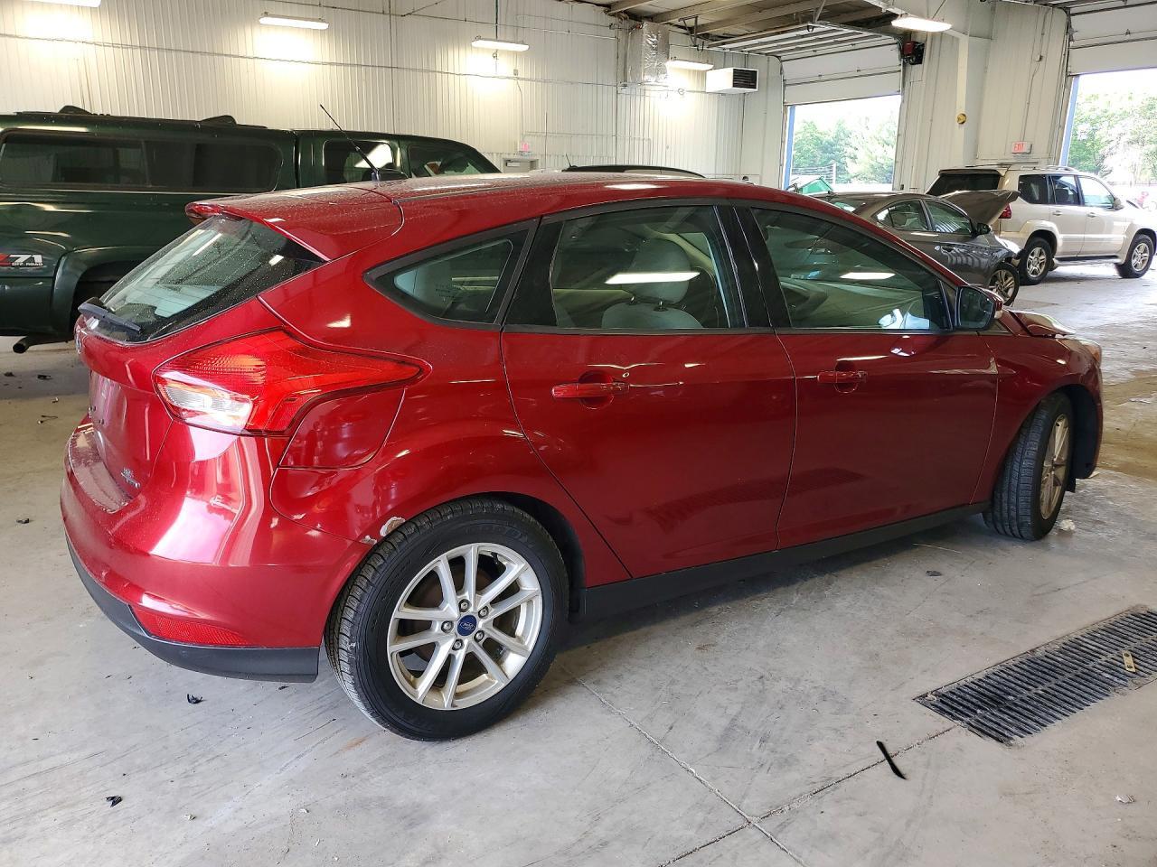 2016 Ford Focus Se - Фото 3