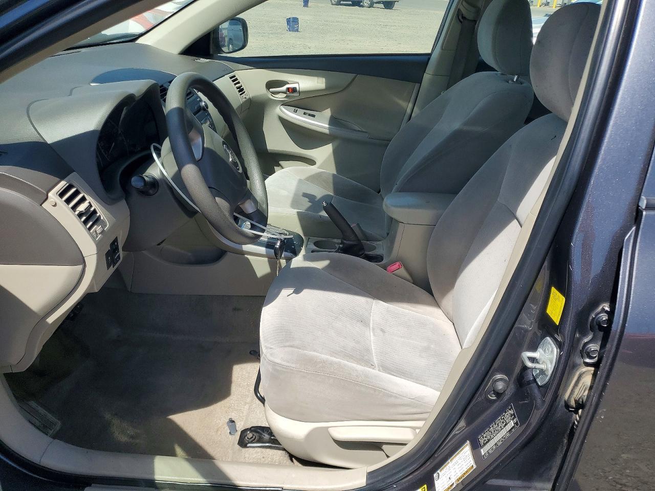 2010 Toyota Corolla Le - Image 7