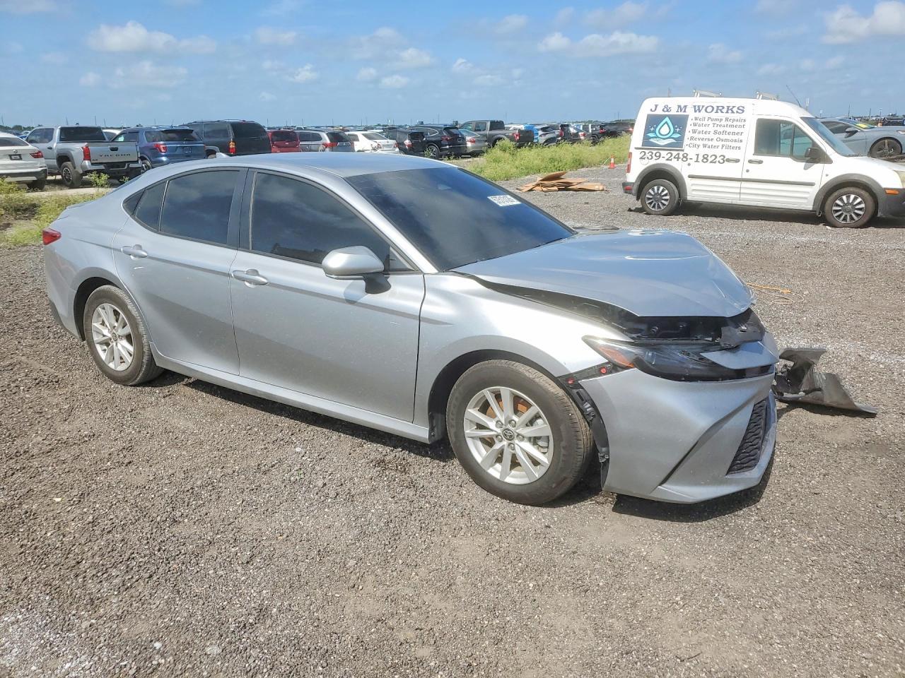 2025 Toyota Camry Le - Image 4