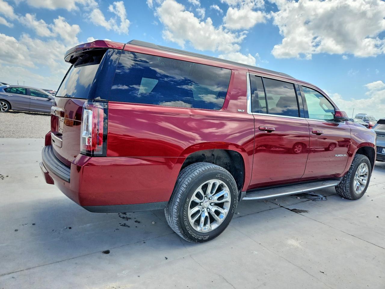 2017 GMC Yukon Xl K1500 Slt - Image 3