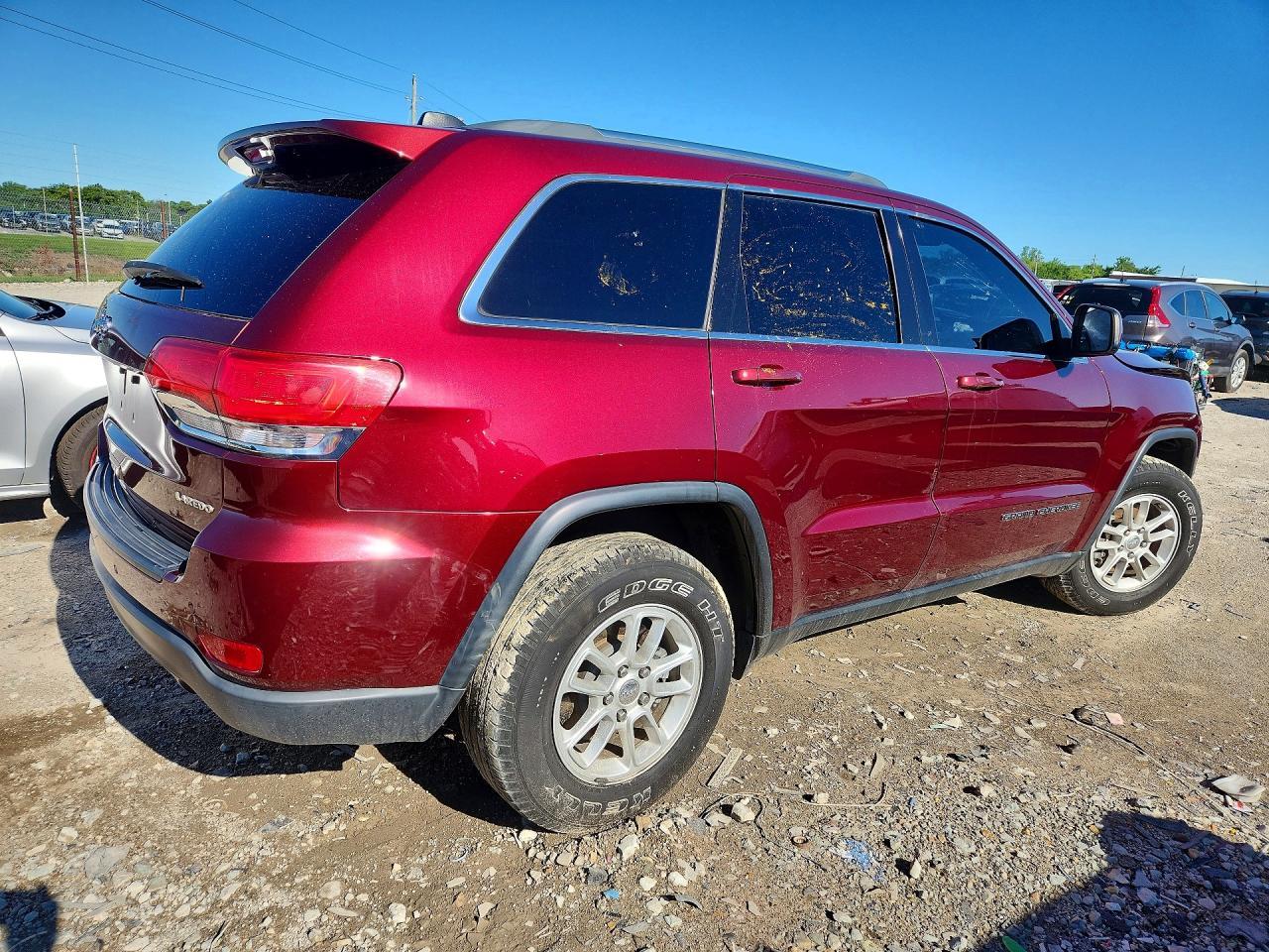 2018 Jeep Grand Cherokee Laredo - Image 3