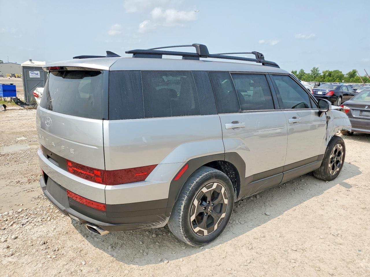 2025 Hyundai Santa Fe Sel - Image 3