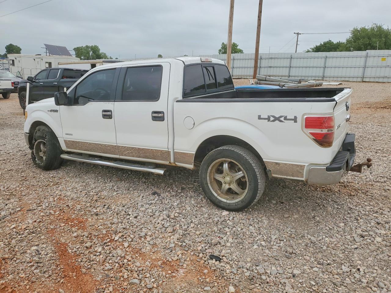 2013 Ford F150 Supercrew - Фото 2