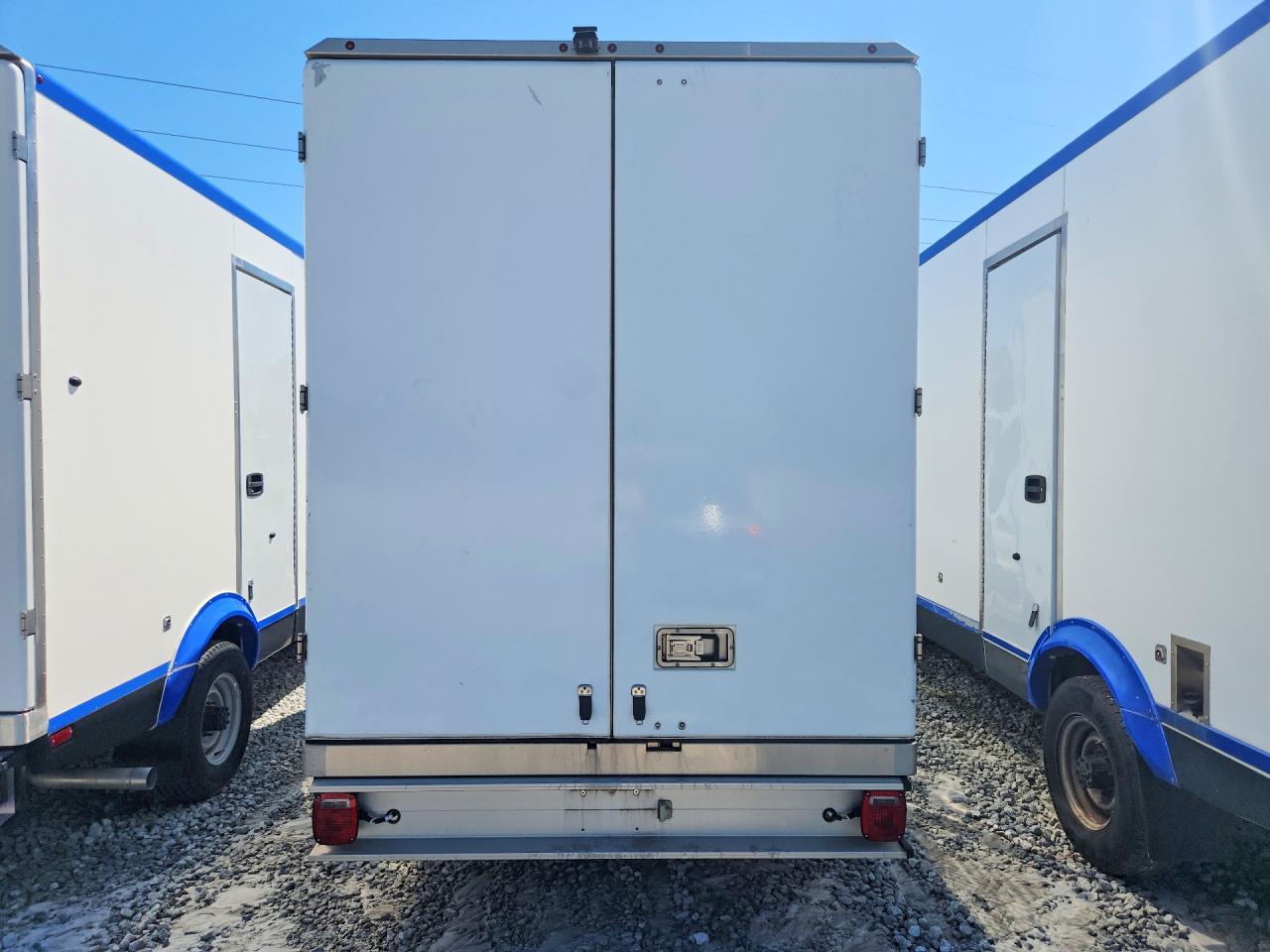 2022 Ford Transit Delivery Truck - Фото 6