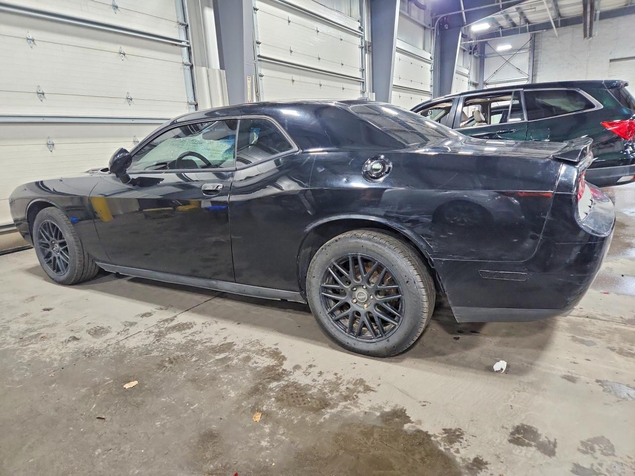2012 Dodge Challenger R - Фото 2