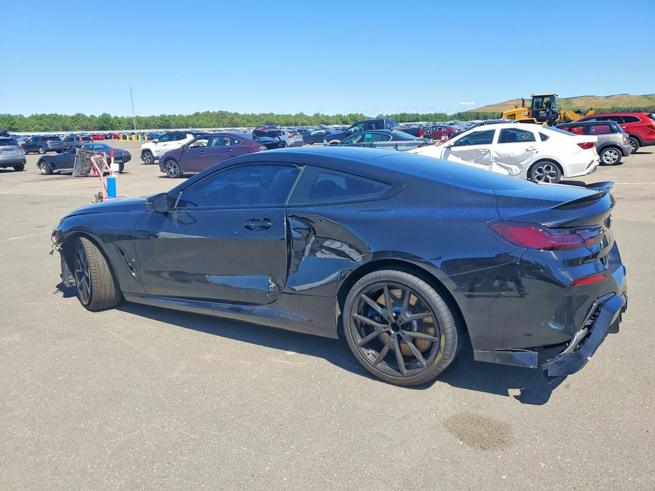 2019 BMW M850Xi - Image 2