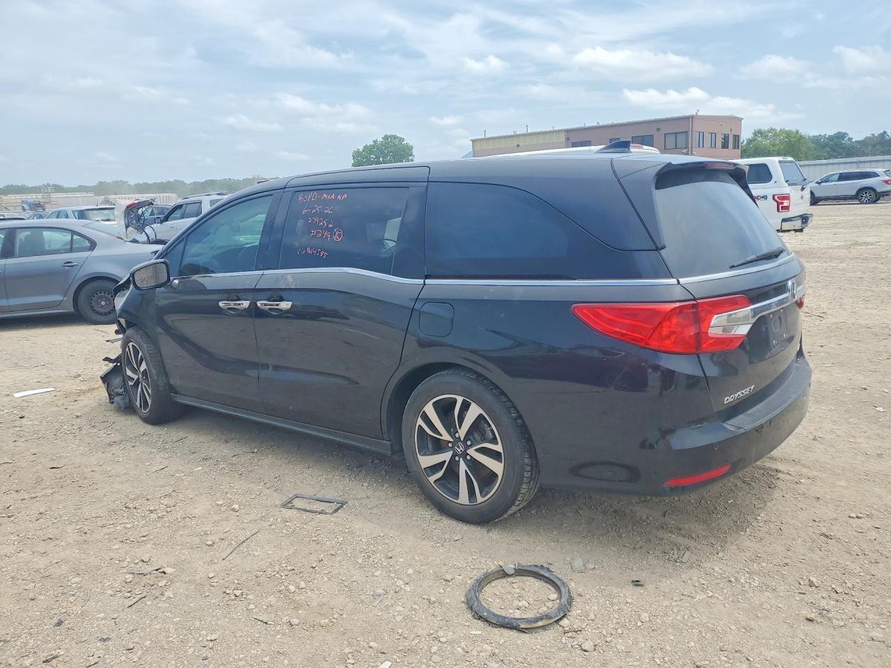 2019 Honda Odyssey Elite - Image 2