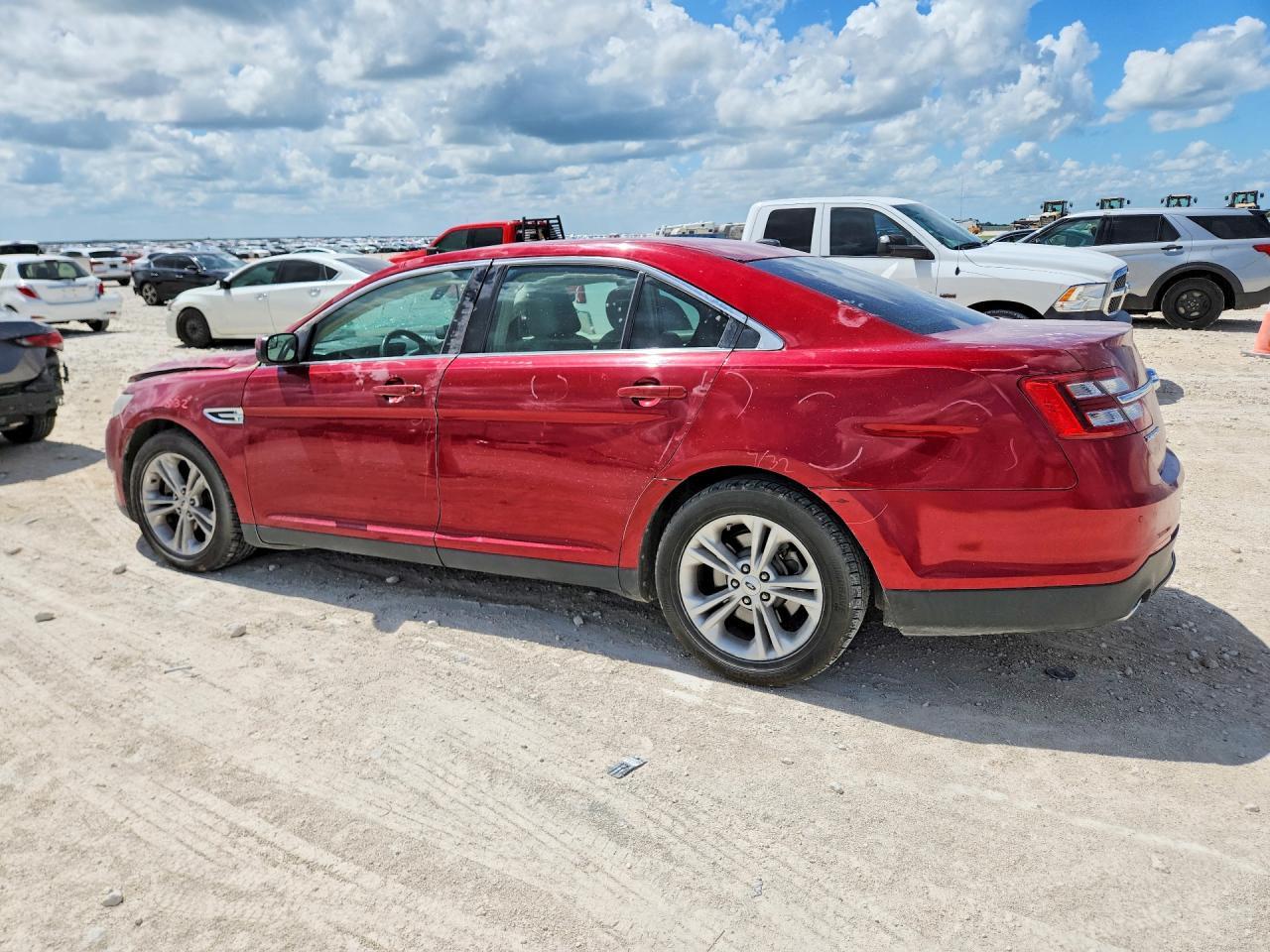2016 Ford Taurus Sel - Image 2