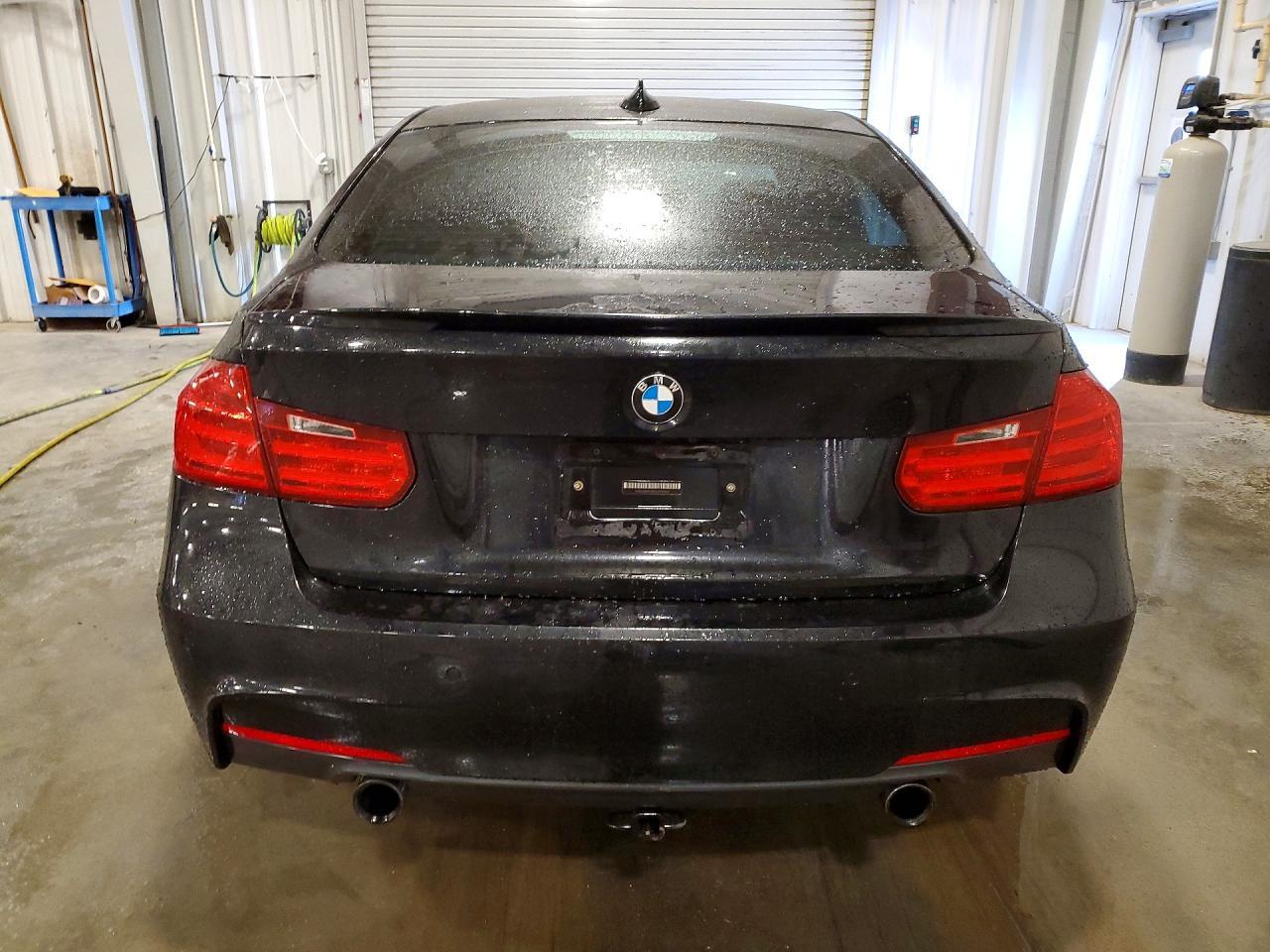 2013 BMW 335 Xi - Image 6