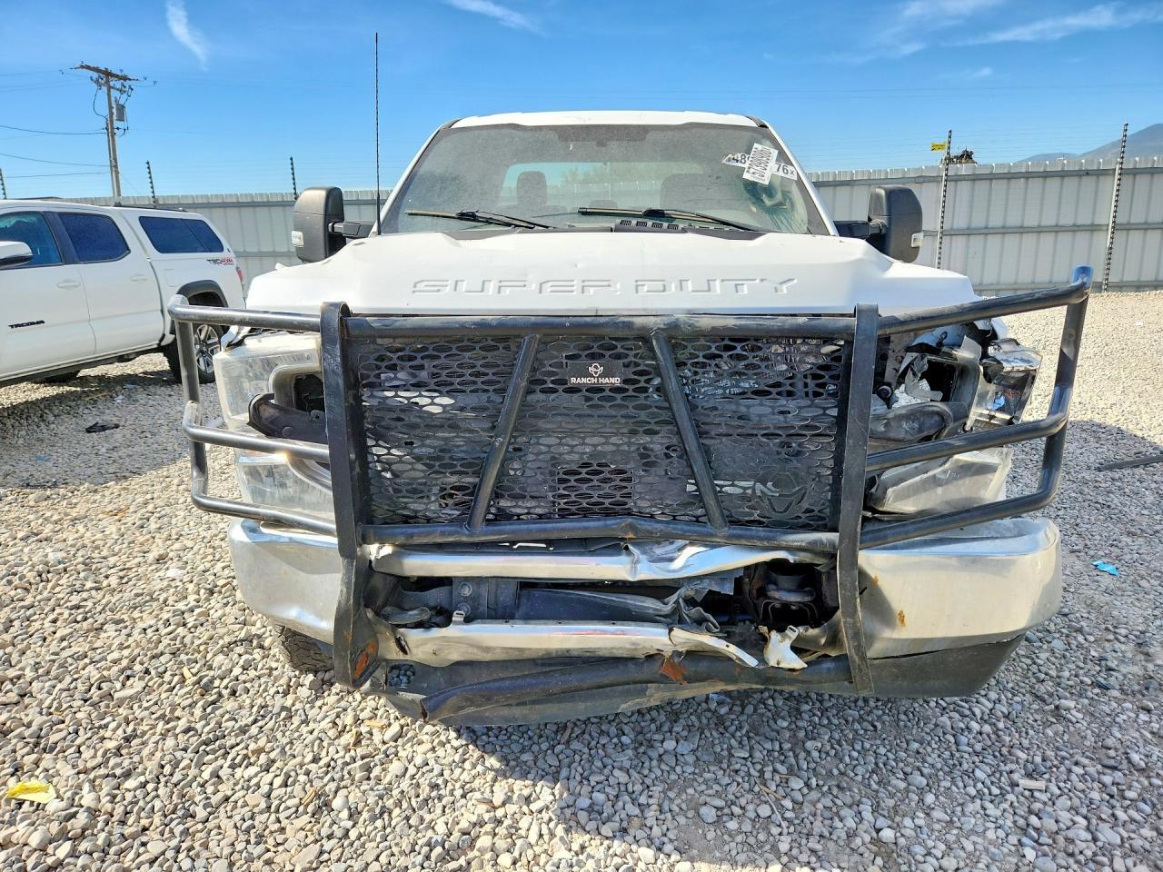 2022 Ford F250 Super Duty - Фото 5