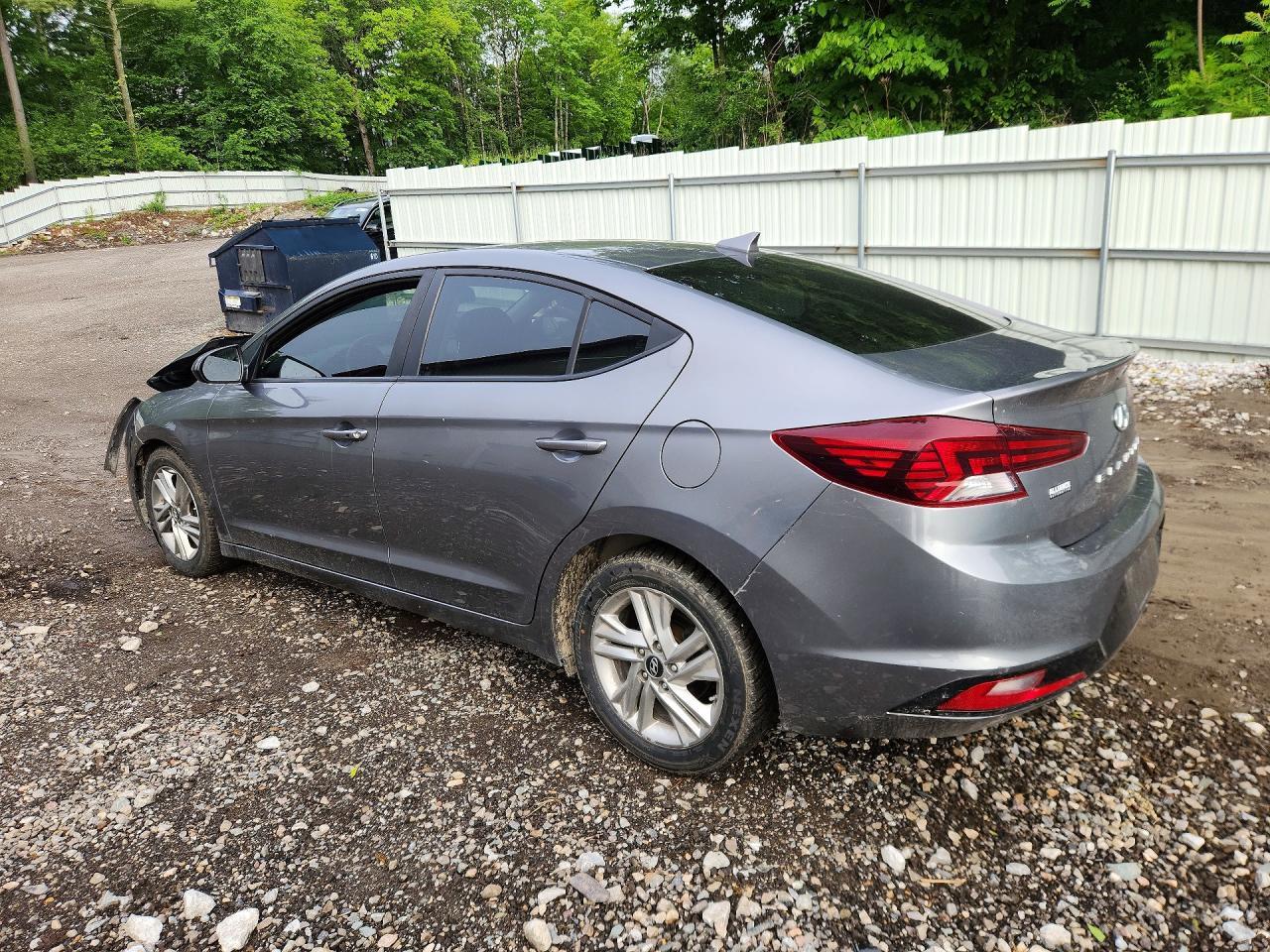 2019 Hyundai Elantra Value Edition - Фото 2