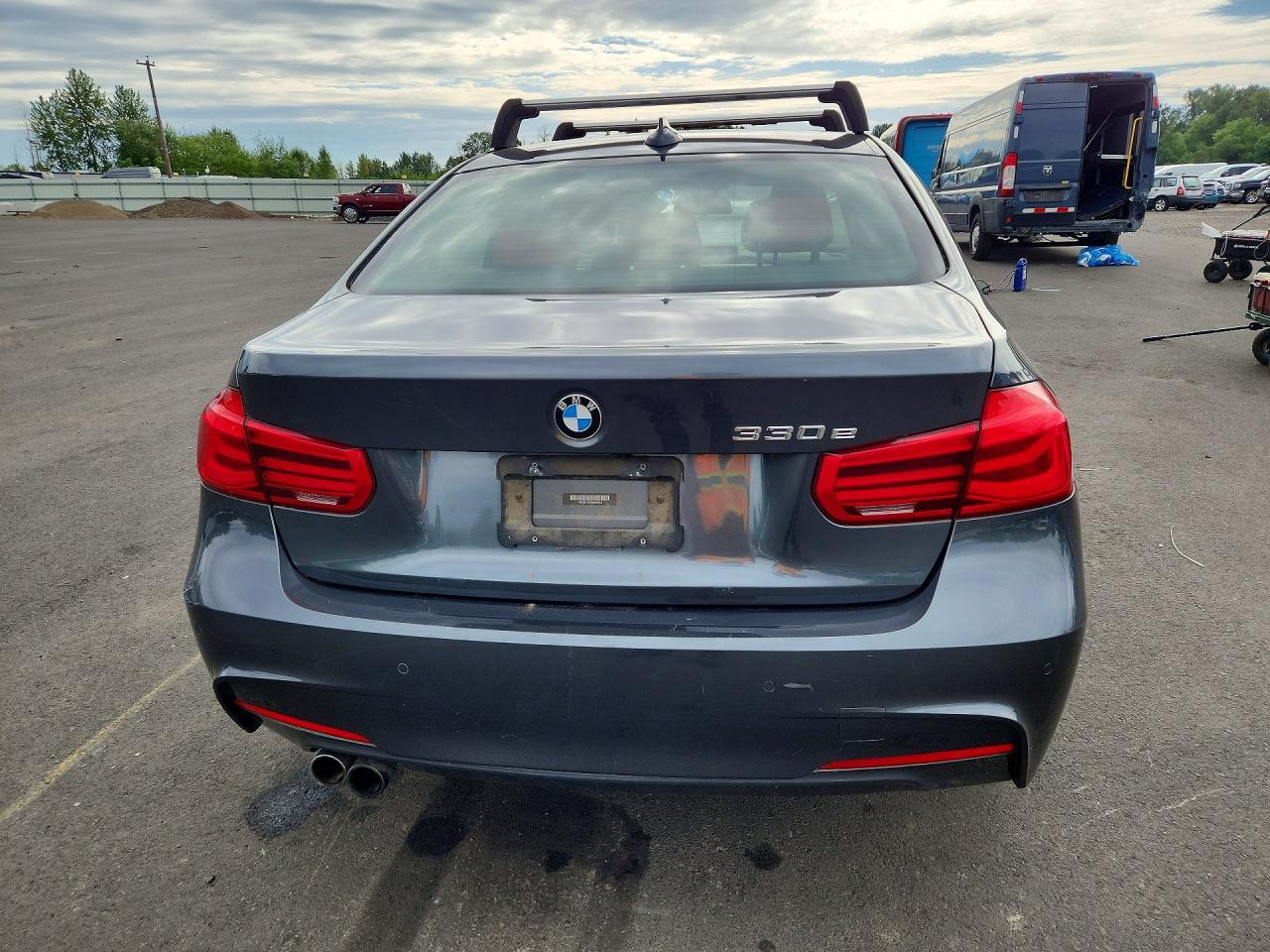 2017 BMW 330E - Image 6