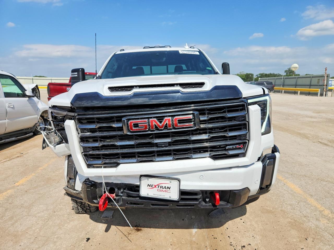 2024 GMC Sierra K2500 At4 - Фото 5