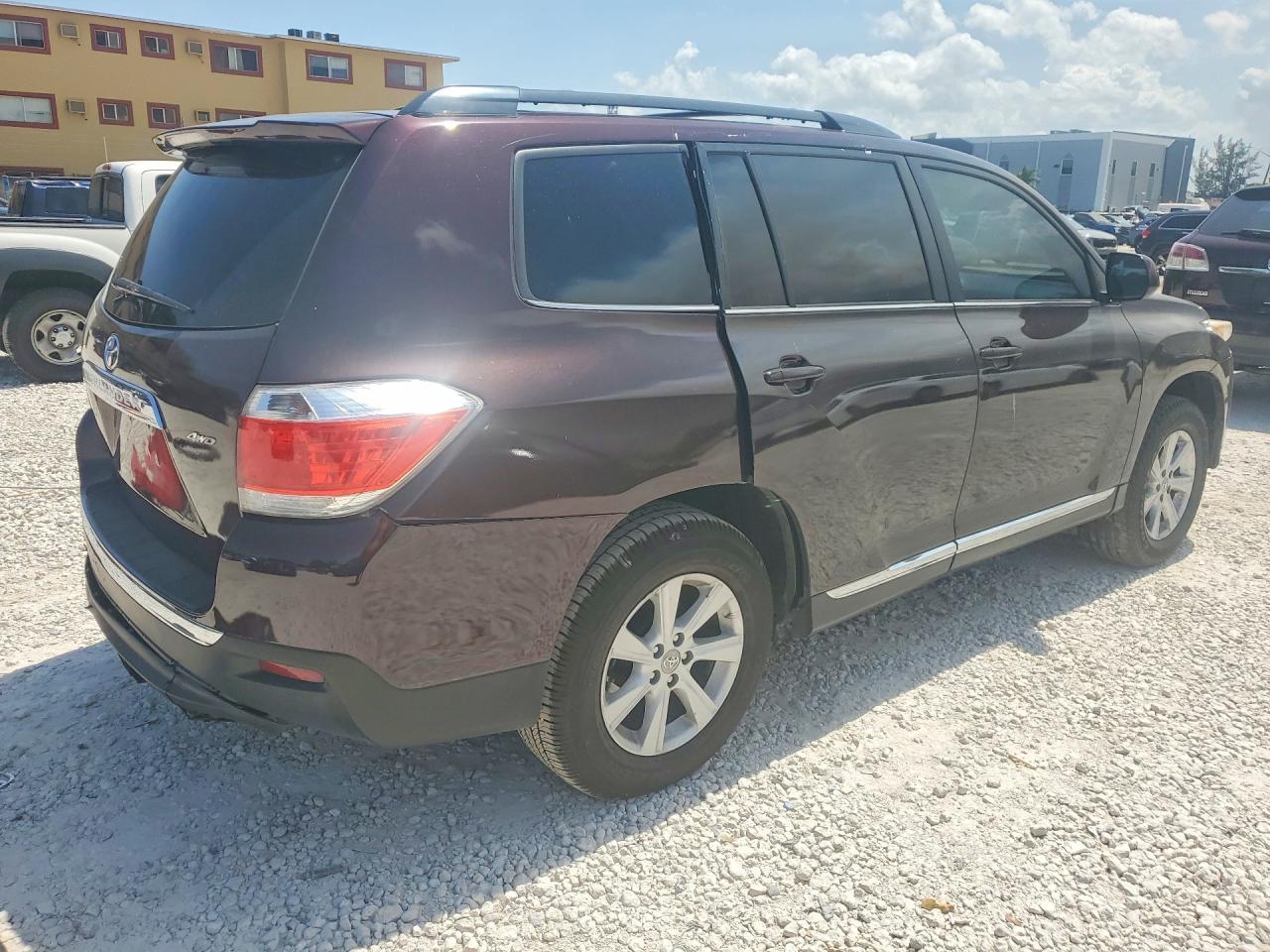 2013 Toyota Highlander Se - Фото 3