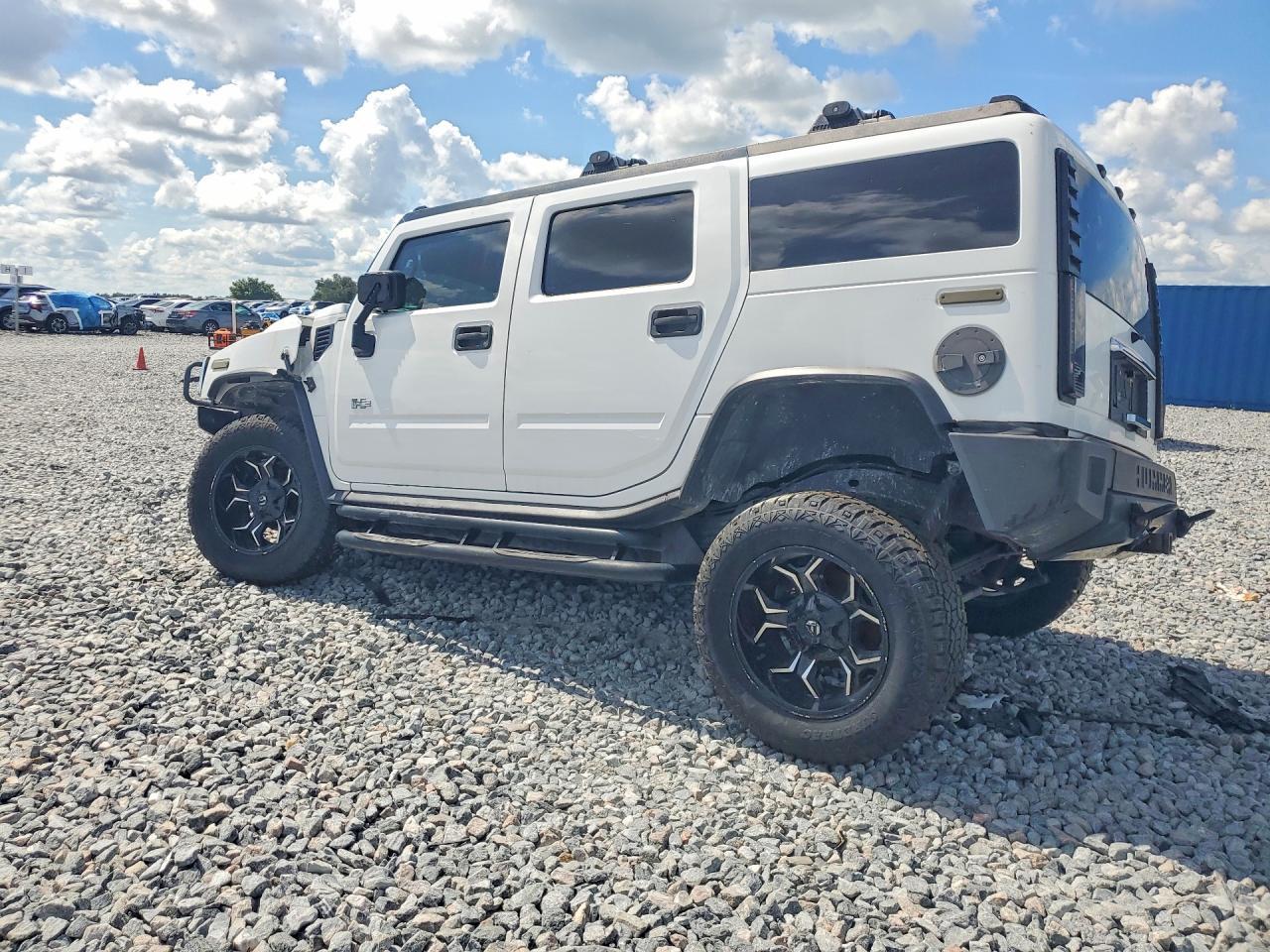 2003 Hummer H2 - Image 2