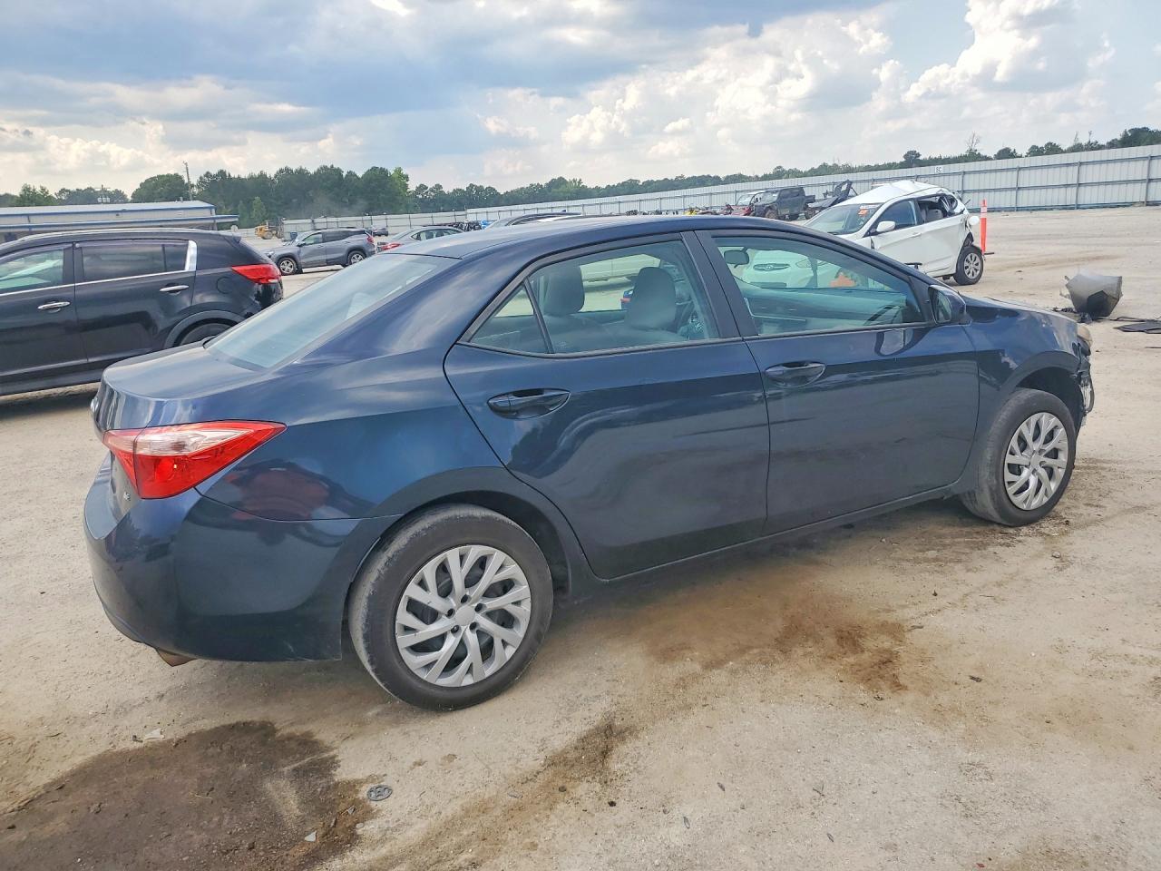 2018 Toyota Corolla Le - Image 3