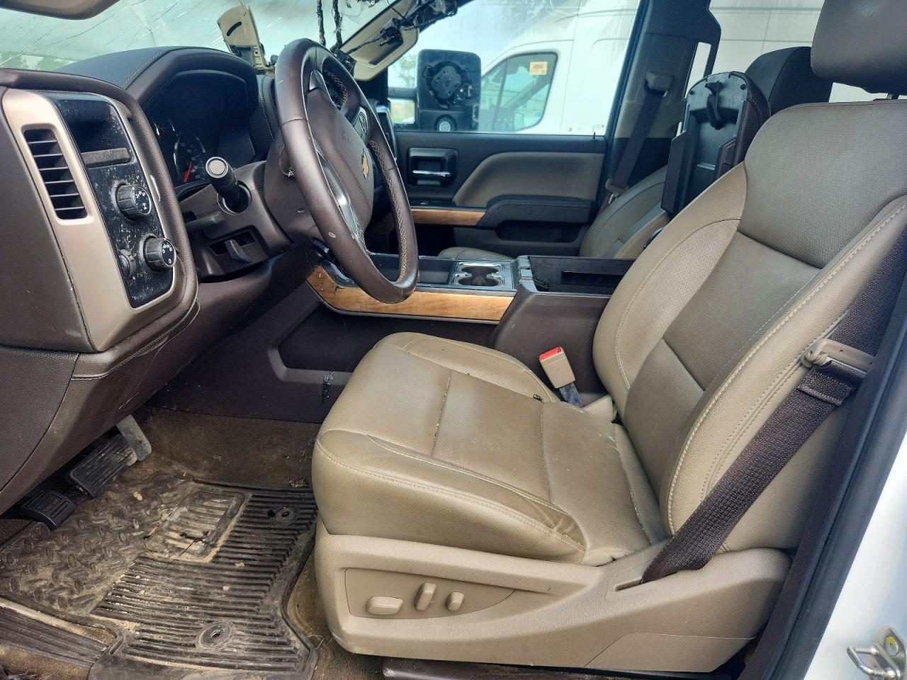 2015 Chevrolet Silverado Ltz - Image 7
