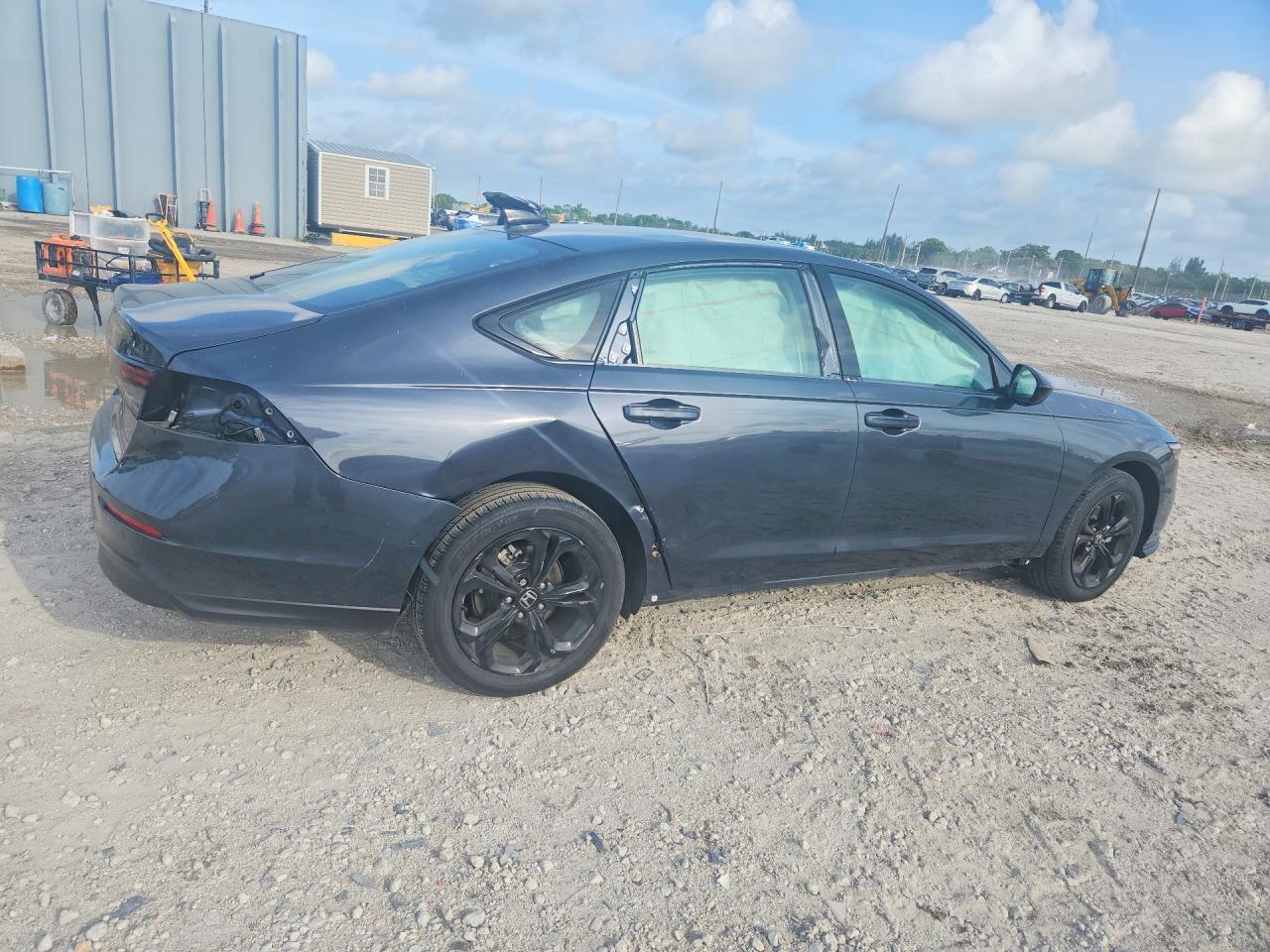 2025 Honda Accord Se - Фото 3