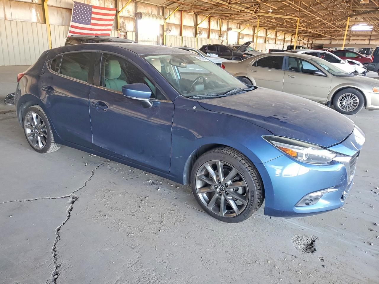2018 Mazda 3 - Image 4