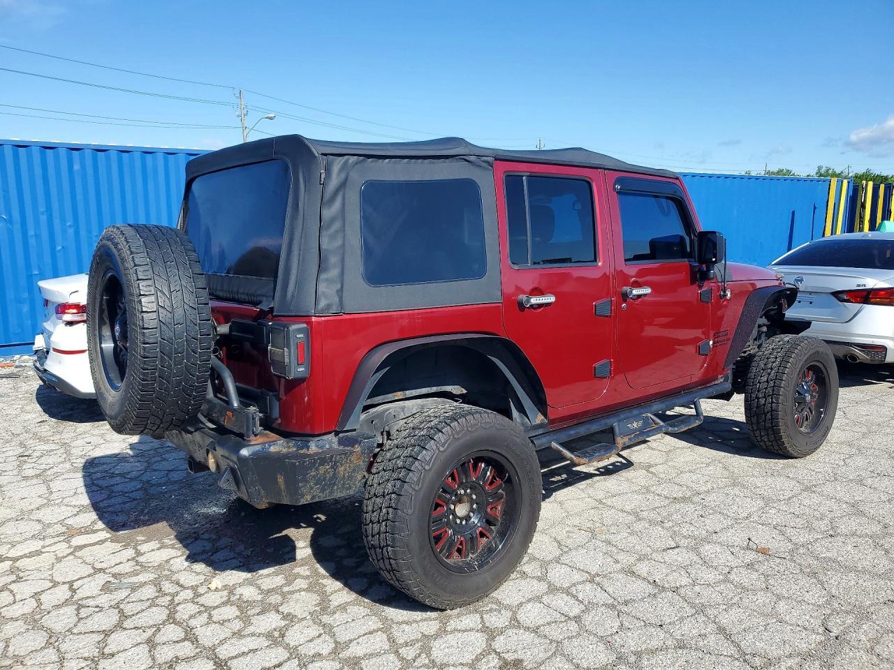 2013 Jeep Wrangler Unlimited Sport - Фото 3