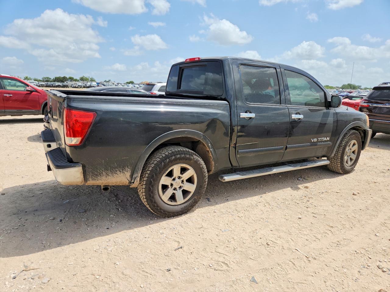 2015 Nissan Titan Sv - Image 3
