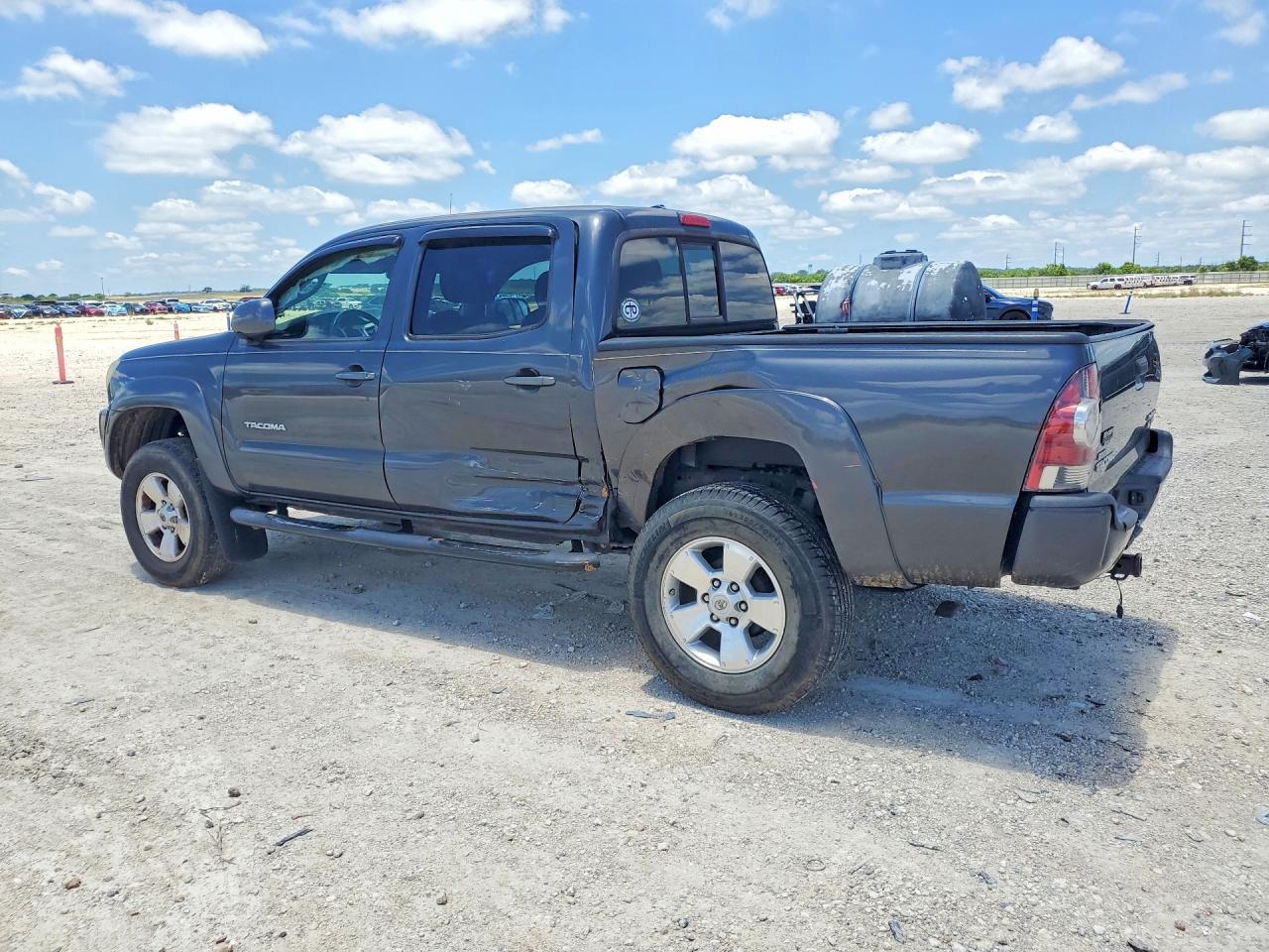 2009 Toyota Tacoma Double Cab Prerunner - Image 2