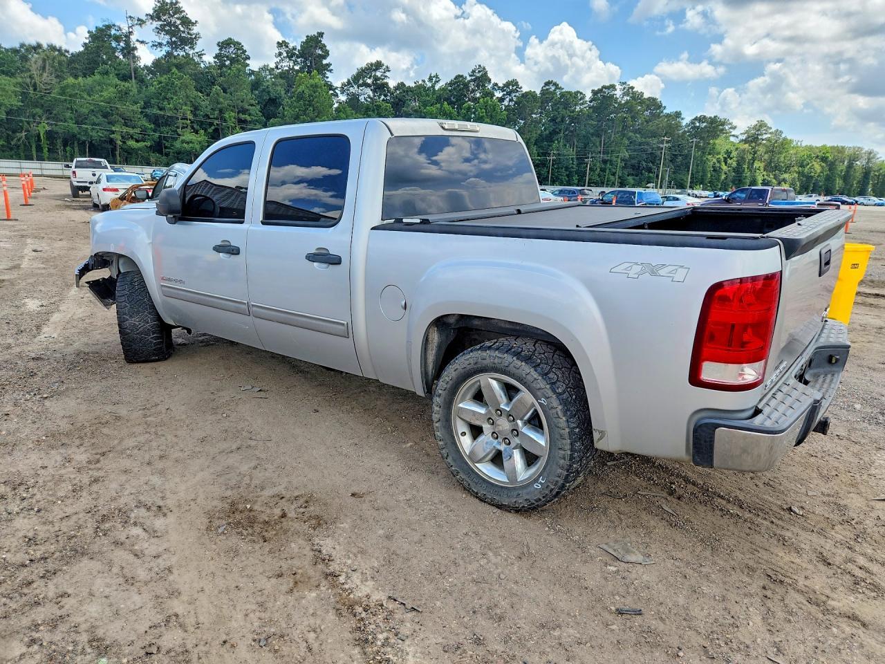 2012 GMC Sierra K1500 Sle - Image 2