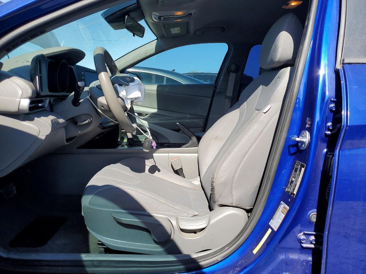 2021 Hyundai Elantra - Фото 7