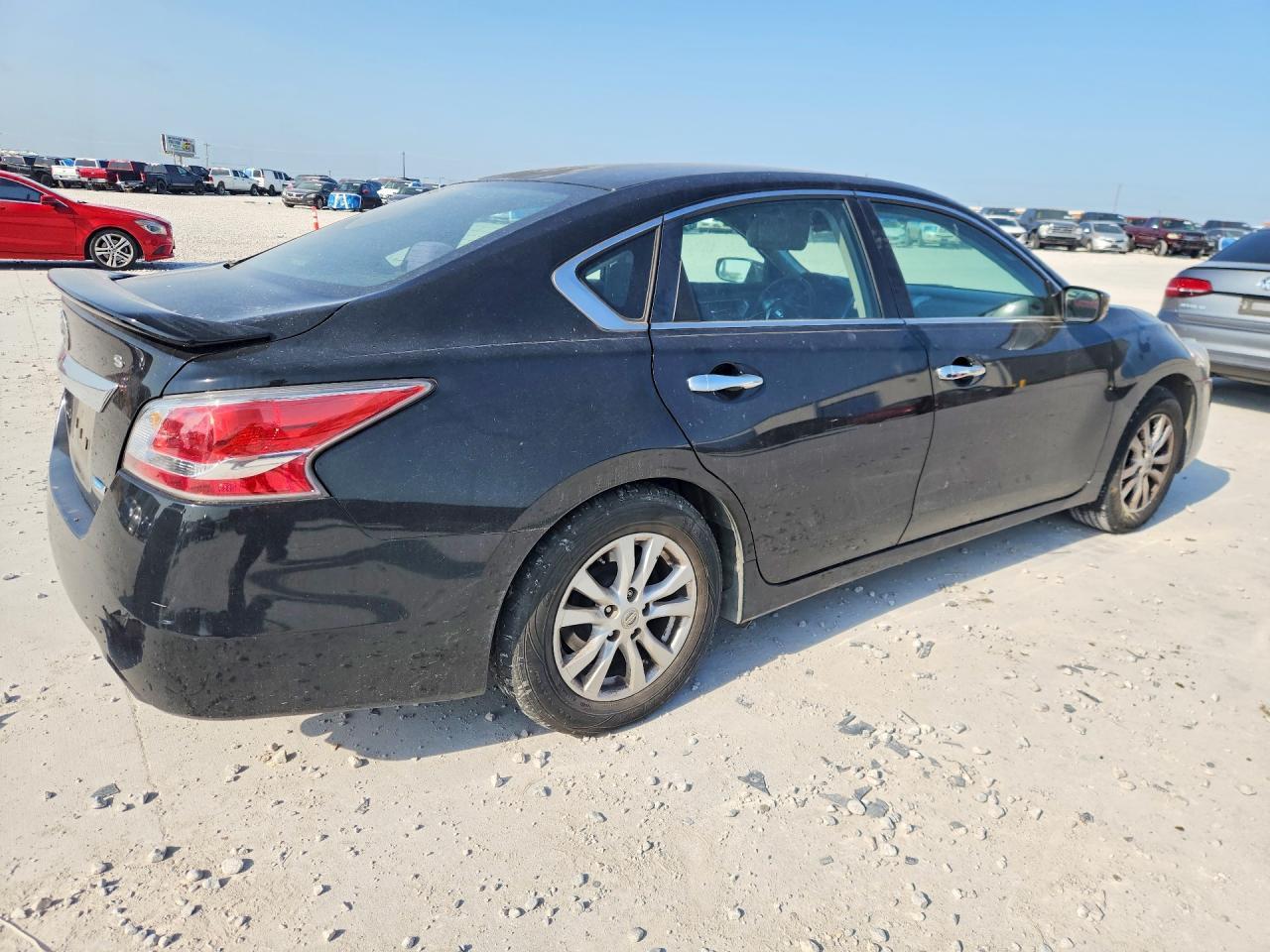 2014 Nissan Altima 2.5 S - Фото 3