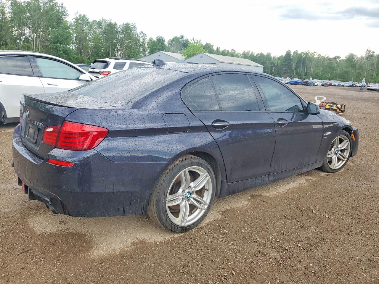 2012 BMW 535 Xi - Фото 3