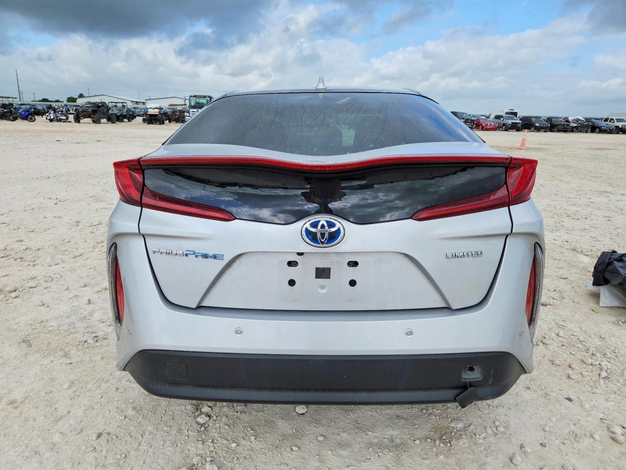 2020 Toyota Prius Prime Limited - Фото 6