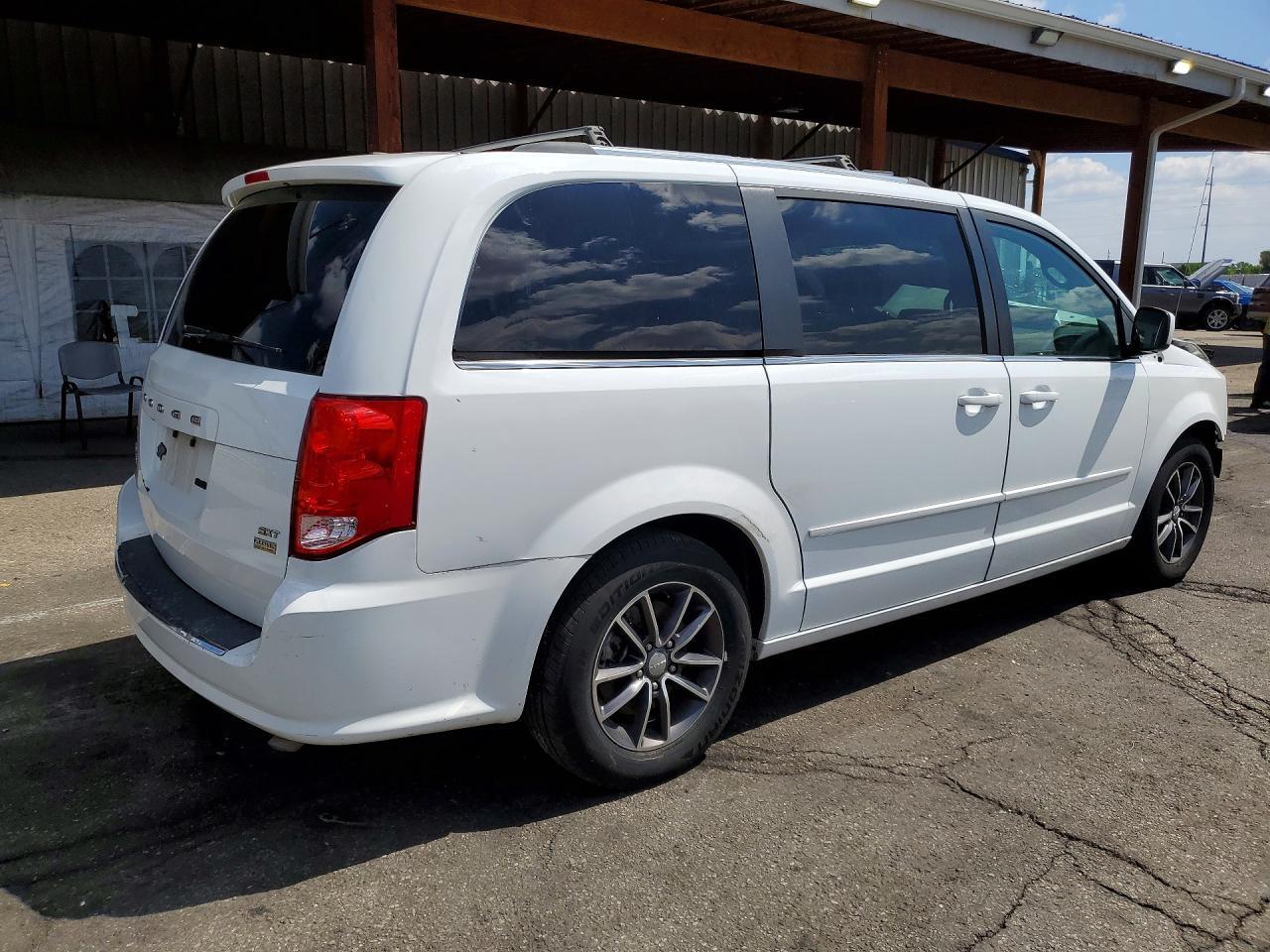 2017 Dodge Grand Caravan Sxt - Фото 3