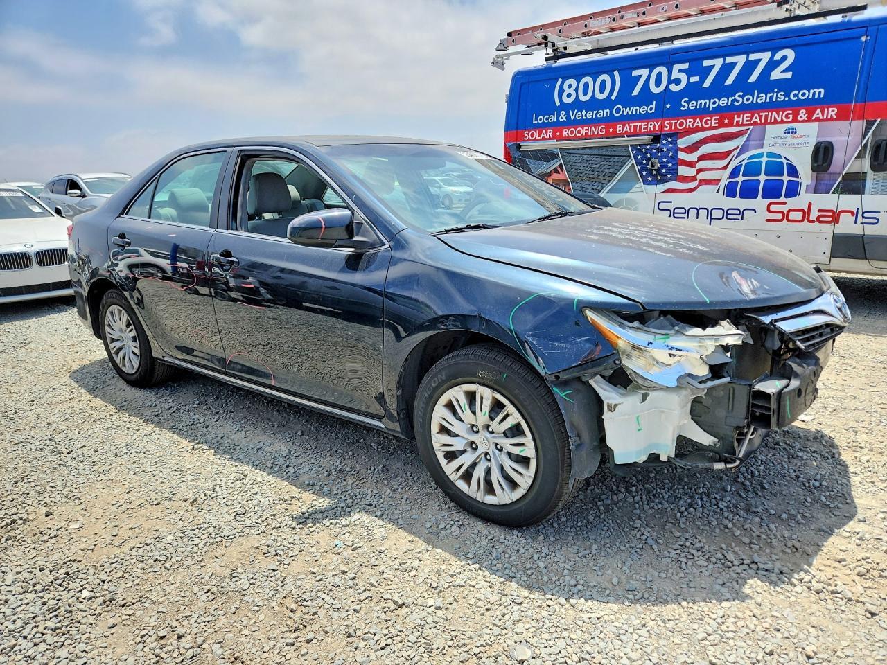 2014 Toyota Camry Le - Image 4