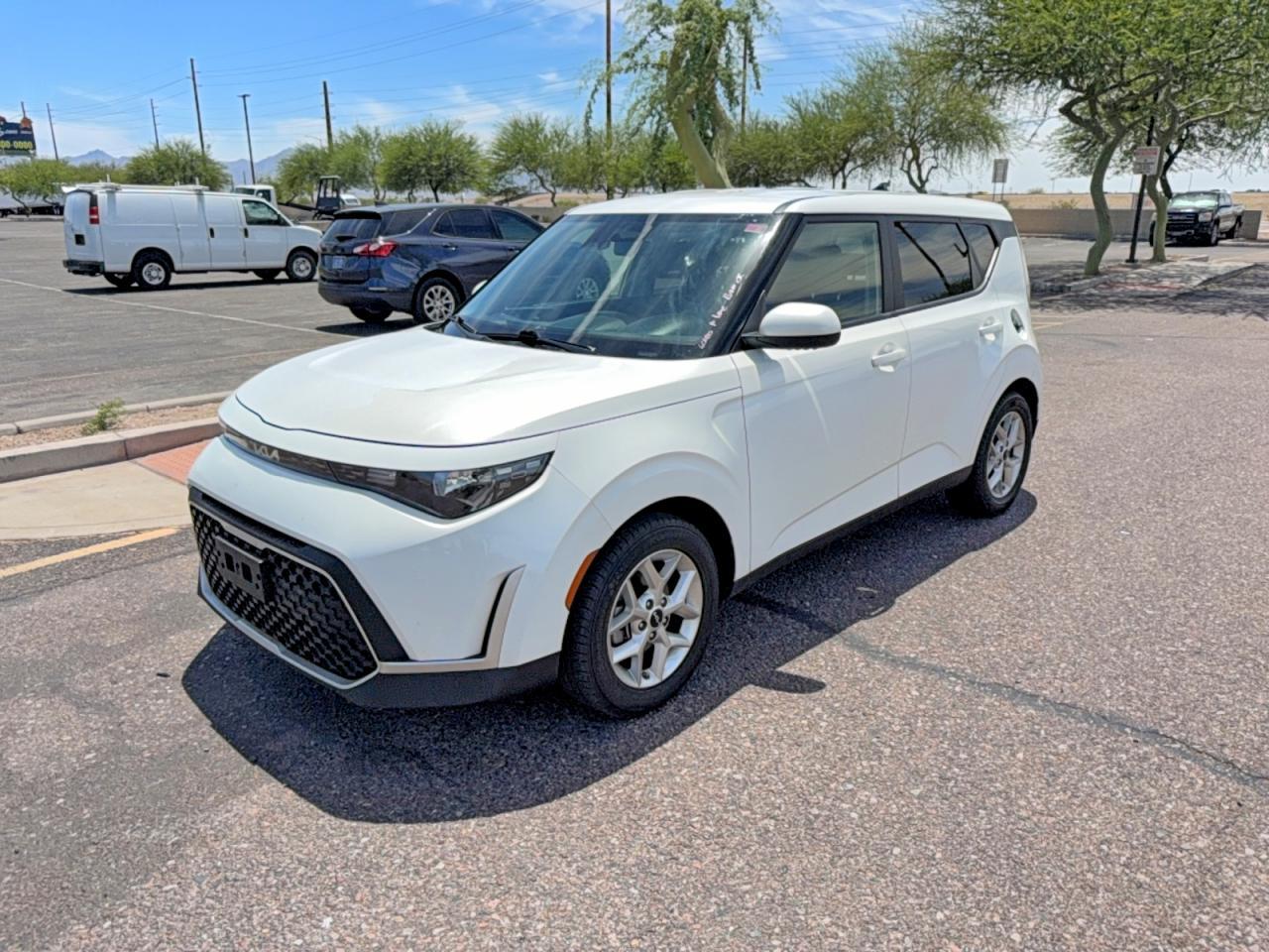 2023 Kia Soul Lx - Фото 2