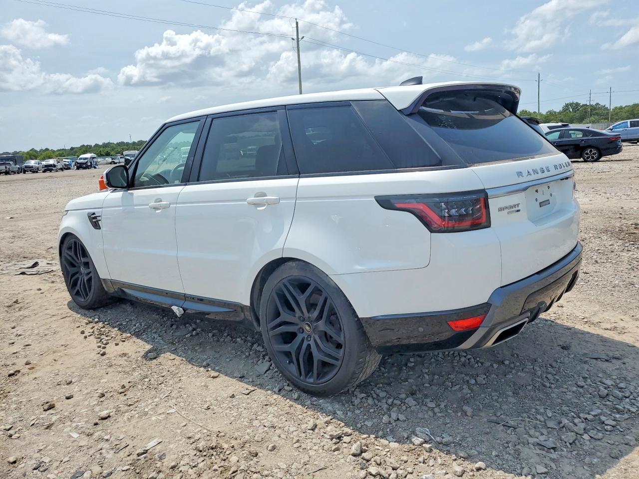 2018 Land Rover Range Rover Sport Hse - Image 2