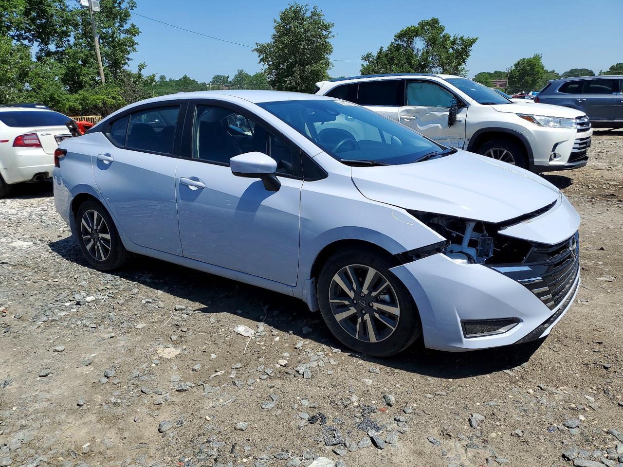 2025 Nissan Versa Sv - Фото 4
