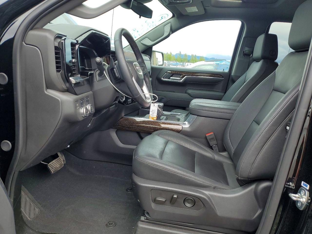 2025 GMC Sierra K1500 Elevation - Image 7
