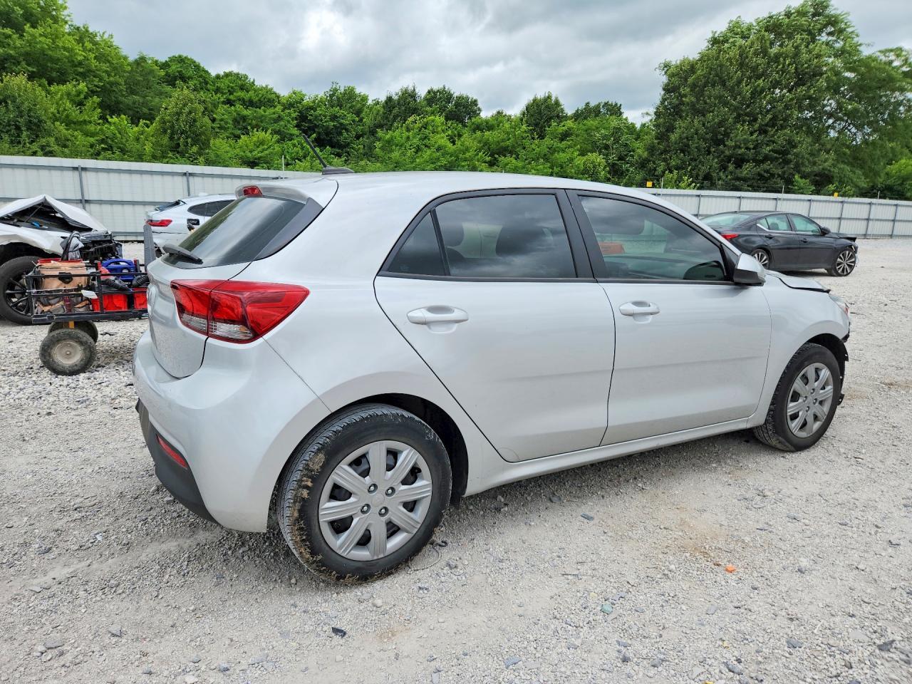 2022 Kia Rio S - Фото 3