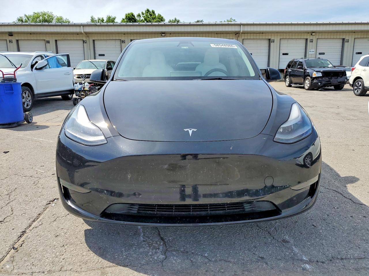2022 Tesla Model Y - Image 5