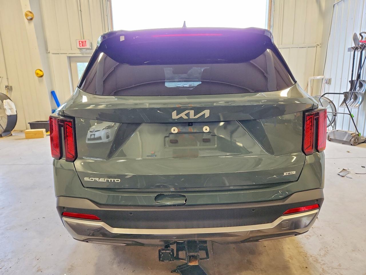 2025 Kia Sorento Ex - Image 6