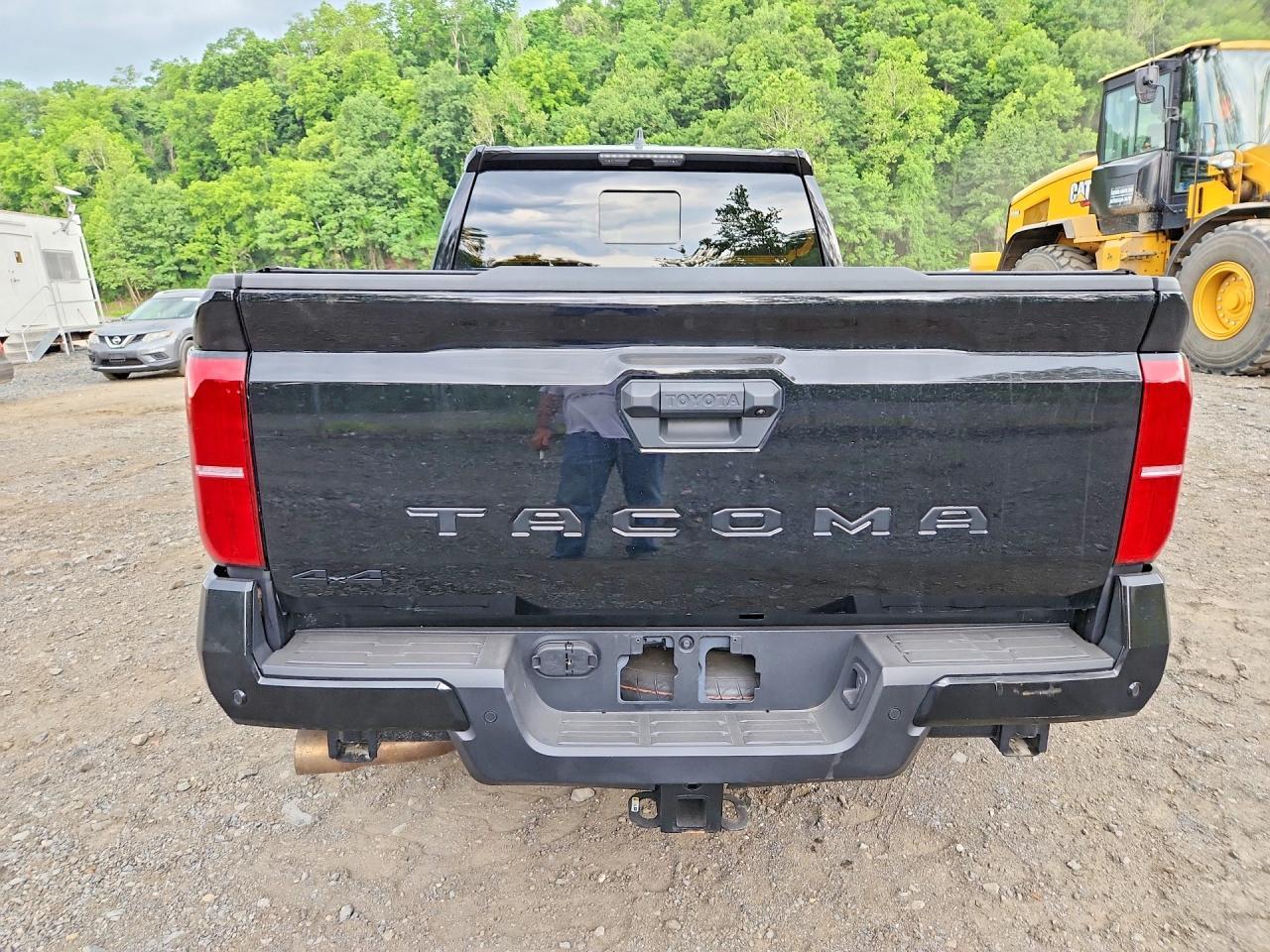 2025 Toyota Tacoma Trd Sport - Image 6
