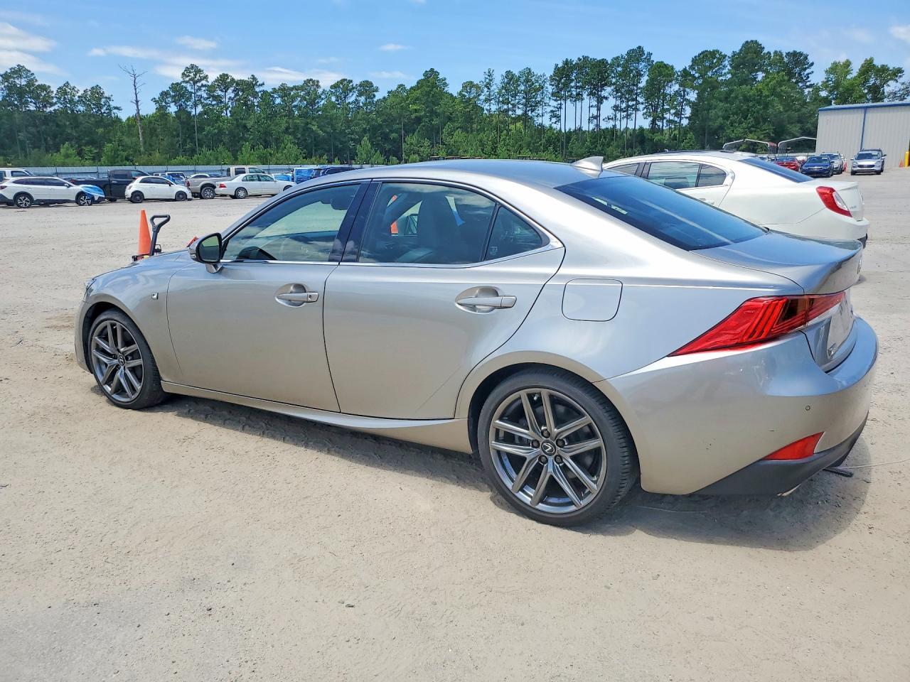 2020 Lexus Is 300 F Sport - Фото 2