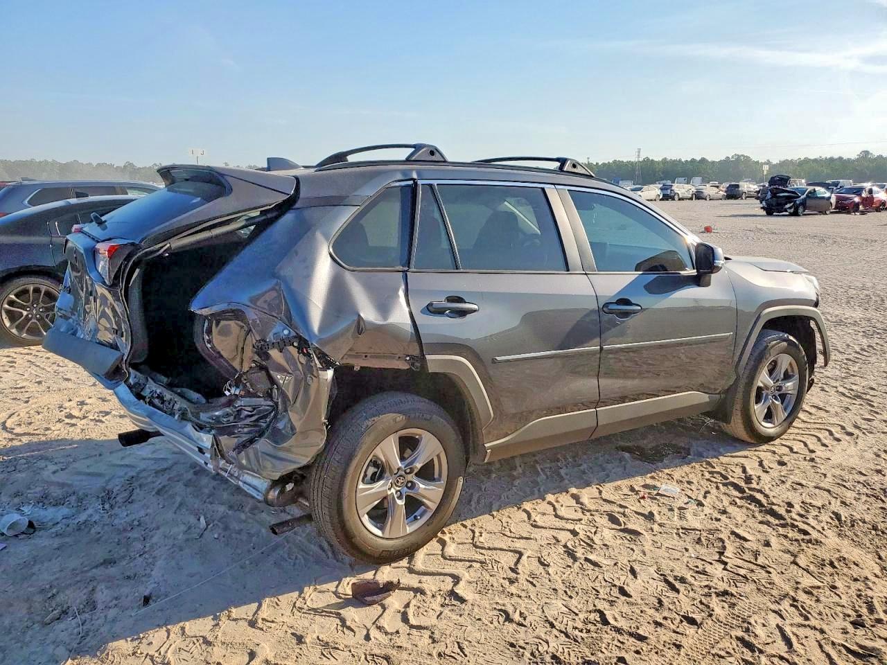 2025 Toyota Rav4 Xle - Фото 3