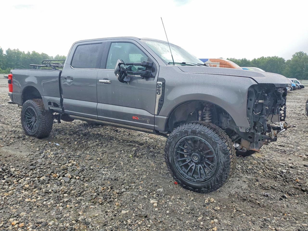 2023 Ford F250 Super Duty - Фото 4