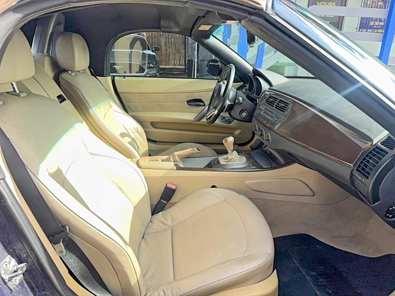 2003 BMW Z4 2.5 - Image 5