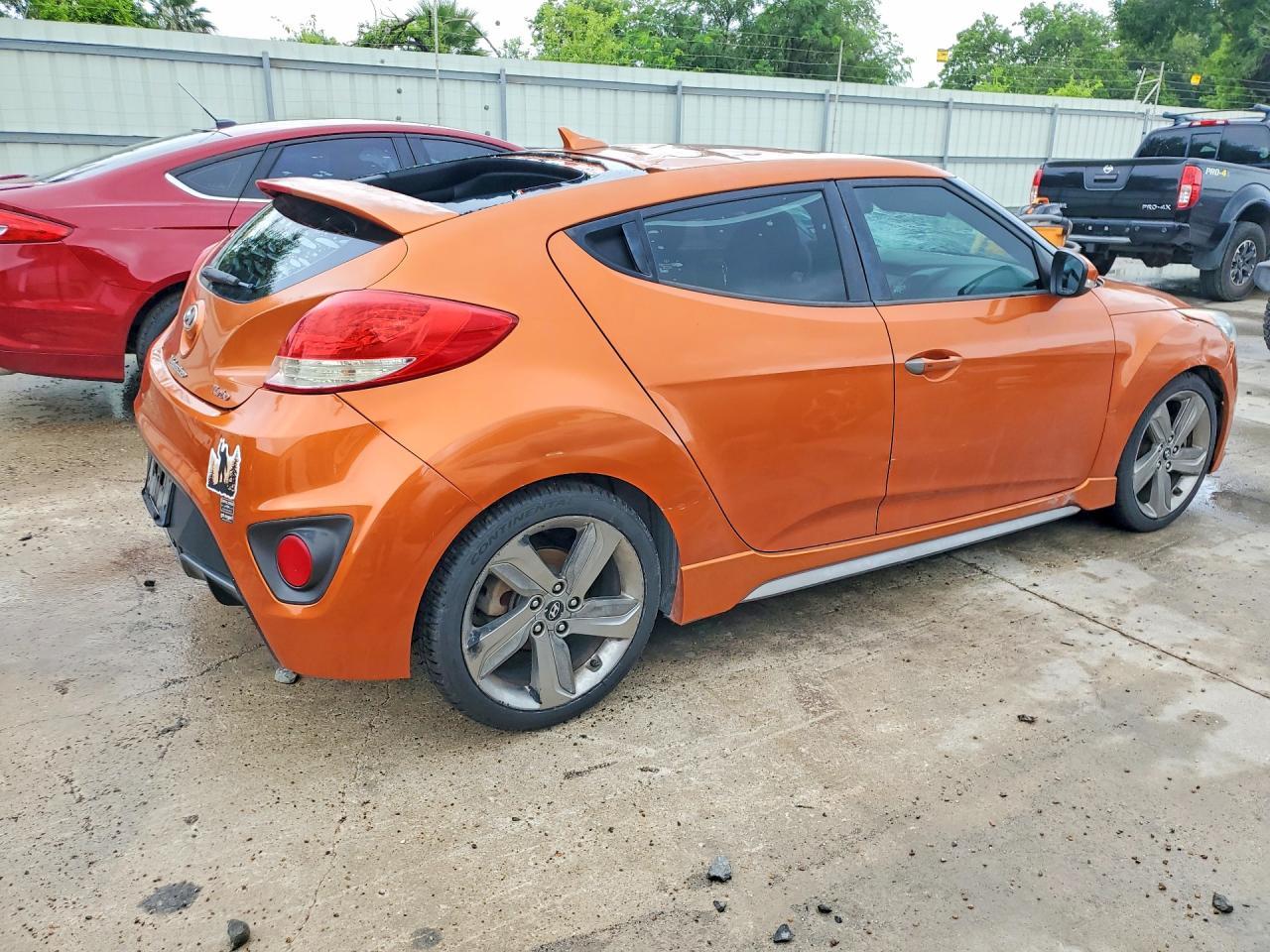 2013 Hyundai Veloster Turbo - Фото 3